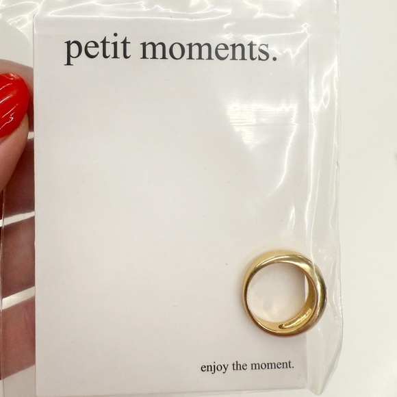 NWT Petit Moments Gold Ring with Blue Star Accent, Size 6 - Picture 2 of 3